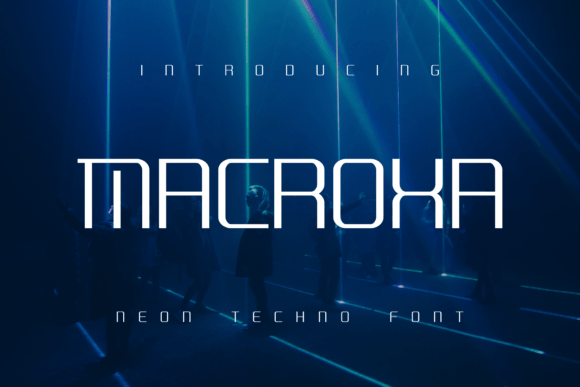 Macroxa: A Modern Typeface for Vibrant Editorial Design
